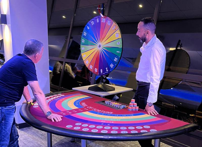 louer une roue de la chance avec sa table pour une animation casino 